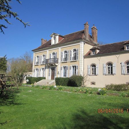 Domaine De Sainte Anne Venoy Exterior foto