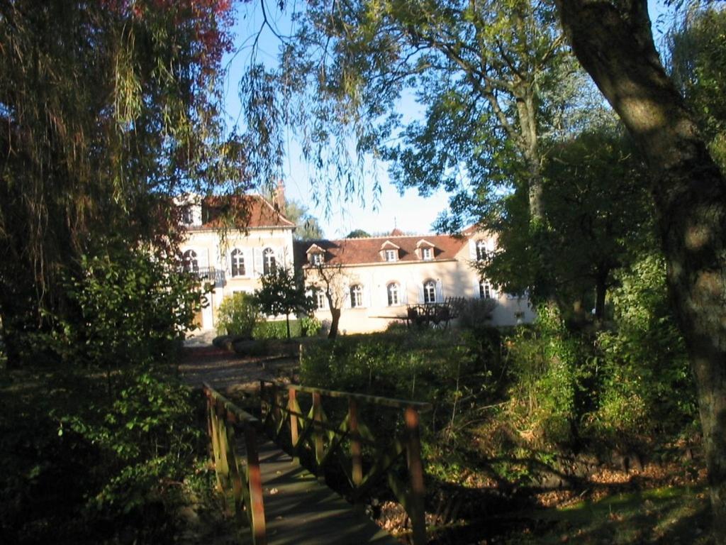 Domaine De Sainte Anne Venoy Exterior foto